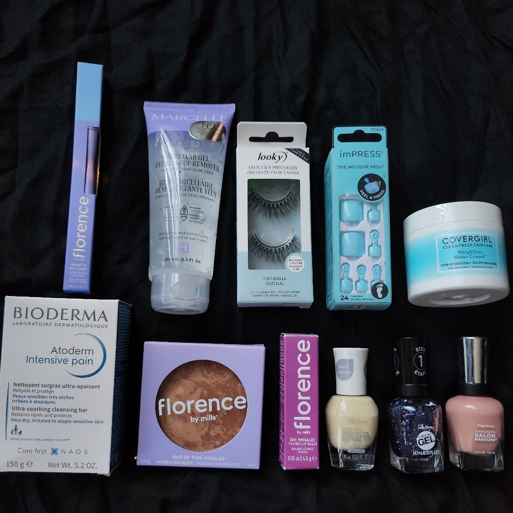 Bundle Of 11 Mixed Beauty Products - Picture 4 of 17